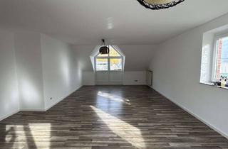 Wohnung mieten in 41836 Hückelhoven, Helle Dachgeschosswohnung mit Einbauküche und Bad mit Wanne & Dusche