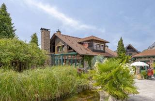 Villa kaufen in 40764 Langenfeld, Lichtdurchflutete Landhausvilla mit Schwimmteich und liebevoll gestalteter Gartenoase