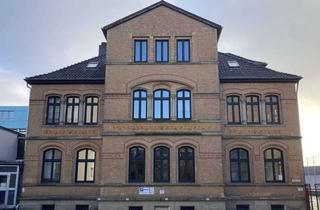 Villa kaufen in 34117 Mitte, Repräsentative Altbau-Villa mit hohem Ausbaupotential