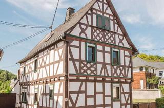 Einfamilienhaus kaufen in 56321 Brey, Denkmalgeschütztes Einfamilienhaus mit Garten zum entwickeln