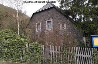 Haus kaufen in Blambachweg, 07429 Sitzendorf, Einzeldenkmal teilweise Blockbohlenbauweise mit hohem Sanierungsbedarf und separater Verkehrsfläche