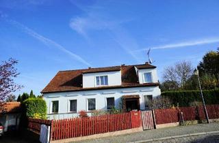 Einfamilienhaus kaufen in Schulstraße, 16359 Biesenthal, Ein großes Einfamilienhaus mit Sanierungsbedarf und Nebengelass