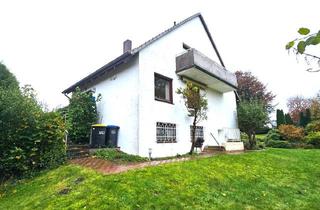 Haus kaufen in 24113 Molfsee, FAMILIENTRAUM MIT POTENTIAL, BALKON, VOLLKELLER IN GRÜNER UND GESUCHTER WOHNLAGE