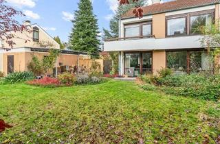 Doppelhaushälfte kaufen in 86343 Königsbrunn, Modernisierungsbedürftige Doppelhaushälfte mit großem Garten in ruhiger Lage in Königsbrunn-Süd