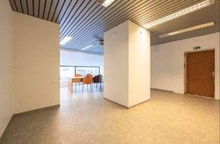 Gewerbeimmobilie mieten in 96465 Neustadt, Attraktive Gewerbeeinheit am Markplatz!