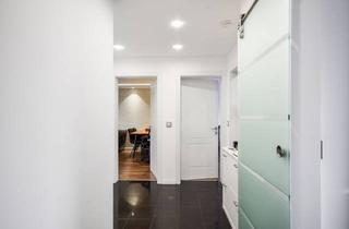 Wohnung kaufen in 85551 Kirchheim, AIGNER - Kapitalanlage oder Eigennutzung - Stilvoll sanierte 2-Zimmer-Wohnung in Toplage Kirchheim