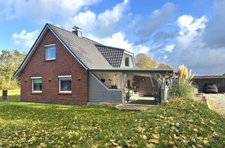 Haus kaufen in 26529 Leezdorf, Modernes Landhaus in schöner Alleinlage mit Weidefläche- R E S E R V I E R T -