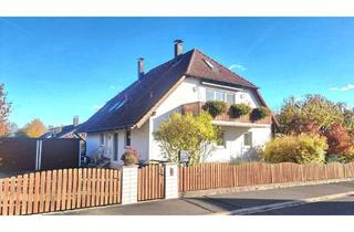 Haus kaufen in 91486 Uehlfeld, Uehlfeld - Sehr schönes Zweifamilienhaus mit großem Grundstück