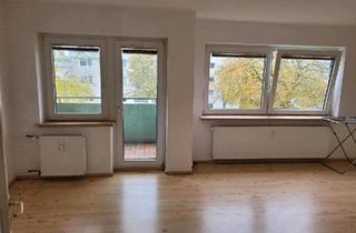 Wohnung kaufen in 32758 Detmold, Detmold - OHNE MAKLER!! Eigentumswohnung 4 Zimmer Küche Bad Gäste WC Balkon