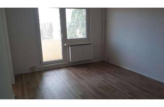 Wohnung mieten in Albert-Schweitzer-Ring 17, 06406 Bernburg, 1-Raum-Wohnung mit Dusche und Balkon zu vermieten