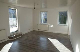 Wohnung mieten in 72108 Rottenburg, Charmante 4 Zi.- Wohnung mit Dachterrasse, Einbauküche und Carport in Rottenburg- Dettingen