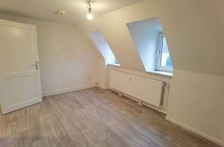 Wohnung mieten in Heinrich-Langhans-Str. 15, 23879 Mölln, Frisch renoviert 2,5 Zi.-DG-Wohnung in Berufsschulnähe