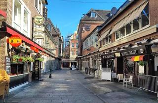 Gastronomiebetrieb mieten in 40213 Altstadt, Altstadt-Hotspot – Restaurant inklusive Wohnungen zu übernehmen