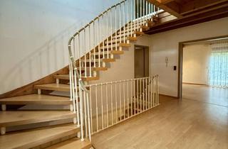 Haus kaufen in 86676 Ehekirchen, Licht & Raum – Freistehendes Haus mit Wintergarten und Gartenidylle!