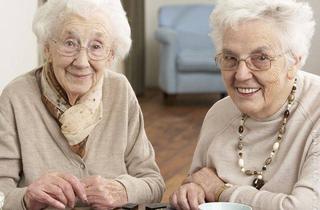 Immobilie mieten in Bayerische Straße 11, 04720 Döbeln, altersgerechtes Wohnen mit Aufzug und Balkon