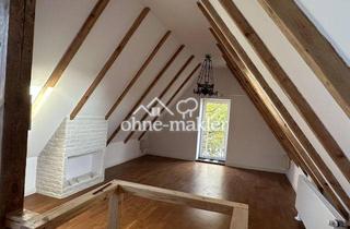 Wohnung kaufen in 22337 Hamburg, Charmante Maisonette-Wohnung mit Balkon-keine Provision