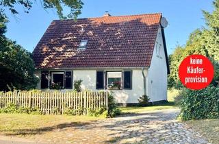 Einfamilienhaus kaufen in 17337 Schönhausen, HORN IMMOBILIEN ++ Haus mit großem Grundstück bei Strasburg, Seeblick, Einbauküche, Specksteinöfen