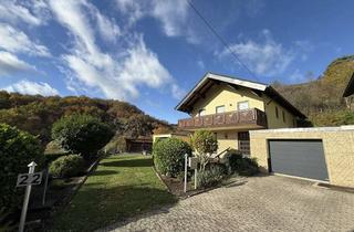 Haus kaufen in 56290 Lütz, Charmantes Haus im Grünen mit großem, sonnigen Balkon in Lütz zu verkaufen!
