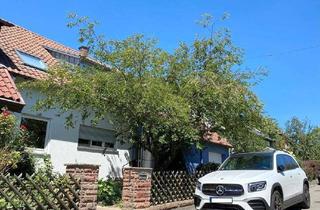 Doppelhaushälfte kaufen in 71144 Steinenbronn, Attraktive Doppelhaushälfte in ruhiger Lage, umfassend saniert, top Rendite