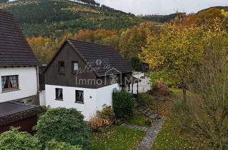 Haus kaufen in Am Steimel 27, 58840 Plettenberg, Kompaktes Eigenheim mit Gartenidylle in Plettenberg-Pasel