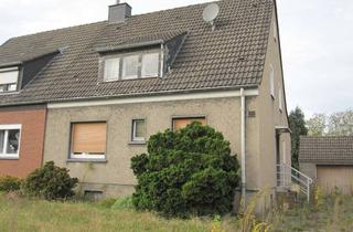 Doppelhaushälfte kaufen in 45663 Recklinghausen, Einfamilien-Doppelhaushälfte mit Garage, ca. 114 m² Wfl., + ca. 638 m² Erbpachtgrundstück.