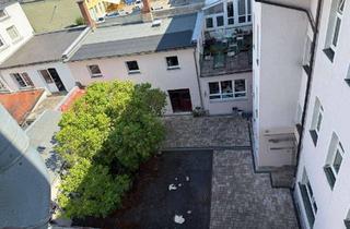 Anlageobjekt in 95028 Innenstadt, Top gepflegtes Wohn- und Geschäftshaus, Gewerbeeinheit im EG - 1. + 2. OG je 2 Wohneinheiten - 1 Pe