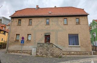 Einfamilienhaus kaufen in 07389 Ranis, Geräumiges Einfamilienhaus mit Einliegerwohnung und Scheune in Ranis