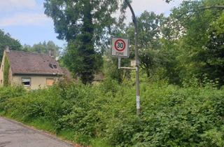 Grundstück zu kaufen in 44328 Dortmund, 1350 qm Entwicklungsgrundstück mit 2 abrissreifen Häusern