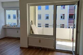 Wohnung mieten in 51103 Höhenberg, Höhenberg: Renoviertes Apartment mit neuer Einbauküche, Balkon und TG-Stellplatz