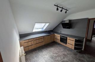 Wohnung mieten in 76297 Stutensee, Geräumige 4-Zimmer Dachgeschosswohnung mit Balkon und Hobbyraum