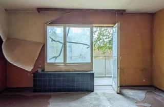 Anlageobjekt in Flankenschanze 35, 13585 Spandau, HOMESK - Sanierungsbedürftige 1-Zimmer-Wohnung mit Loggia, Stellplatz & Keller in Spandau