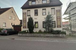 Anlageobjekt in Friedenstrasse 19, 74235 Erlenbach, Vierfamilienhaus und extra Grundstück mit Baugenehmigung für ein 2 Fam.-Haus zu verkaufen!