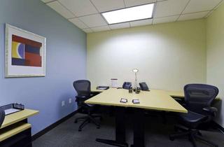Büro zu mieten in Bei Den Mühren, 20457 HafenCity, Privater Büroraum für 3 Person in Regus Speicherstadt