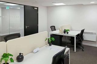 Büro zu mieten in Rahel-Hirsch-Straße 10, 10557 Tiergarten, Privater Büroraum für 5 Person in Regus Am Kanzleramt