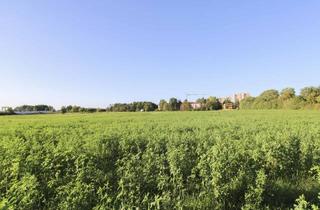 Grundstück zu kaufen in 91058 Erlangen, Grüne Aussichten: Grundstück mit Entwicklungschance in Erlangen