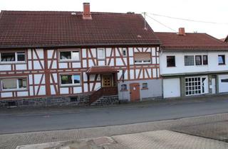 Einfamilienhaus kaufen in 35327 Ulrichstein, ZWEI Doppelhaushälften zu verkaufen - sofort bezugsbereit mit großem Erweiterungspotenzial!