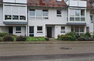 Wohnung kaufen in 71409 Schwaikheim, Schwaikheim - AUCH FÜR ROLLSTUHLFAHRER GEEIGNET! Gepflegte sonnnige 4 12 Zimer EG - Wohnung mit stufenlosem Zugang, gr. Terrasse und TG- Stpl. in Schwaikheim.