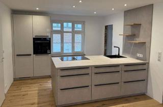 Einfamilienhaus kaufen in 34289 Zierenberg, Wolfhagen-Istha - Einfamilienhaus mit Scheune, Erstbezug nach Komplettsanierung, Wärmepumpe mit FBH, 4 Zimmer, 2 Bäder