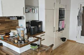 Wohnung kaufen in 96450 Coburg, Coburg - 4-Zimmer-Eigentumswohnung mit 2 Tiefgaragenstellplätzen