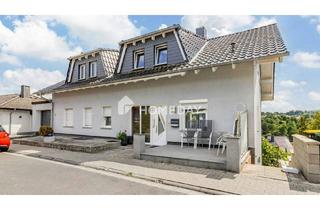 Haus kaufen in 63667 Nidda, Nidda - MFH mit drei Wohnungen und traumhafter Fernsicht, Balkonidylle und Kamin