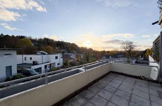 Wohnung kaufen in 96450 Coburg, Preisanpassung! Charmante 5-Zimmer-Terrassenwohnung in begehrter Coburger Lage – die perfekte Altern