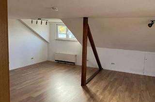 Wohnung mieten in 74376 Gemmrigheim, Helle 2- Zi.- DG- Wohnung mit schöner EBK