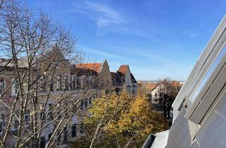 Wohnung mieten in Cansteinstraße 12, 06110 Halle, Dachgeschoss mit Sichtbalken! 2-Zimmer-Wohnung in der südlichen Innenstadt