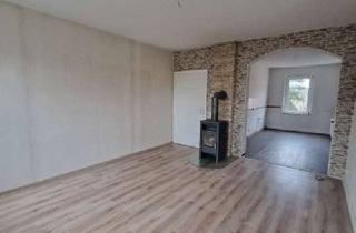 Wohnung mieten in 01589 Riesa, 2 Zimmerwohnung mit Kaminofen am Rathausplatz