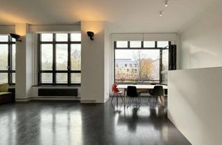 Lofts mieten in Michaelkirchplatz, 10179 Mitte, Design-Loft mit Edelstahl Profi-Küche, Panoramafenstern & maßgefertigten Einbauten