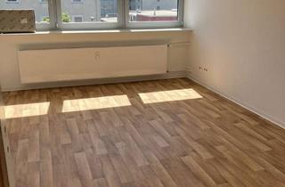 Wohnung mieten in Lange-Feld-Straße 16, 30926 Seelze, Helle 3-Zimmer-Wohnung mit großem Sonnenbalkon in Toplage von Seelze!