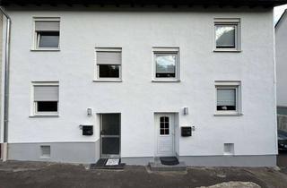 Doppelhaushälfte kaufen in 66540 Neunkirchen, Renovierte Doppelhaushälfte bezugsfertig inkl. Küche