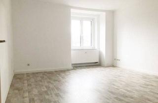 Wohnung mieten in Heinrich-Lorenz-Straße, 01591 Riesa, Familienwohnung mit Gartenanteil