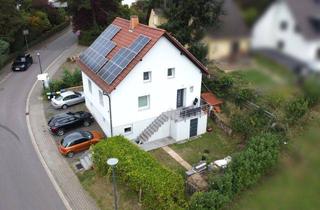 Einfamilienhaus kaufen in 66809 Nalbach, Attraktives Einfamilienhaus mit Photovoltaik, Stellplätzen und Garten