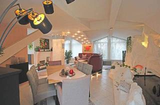 Wohnung kaufen in 42369 Ronsdorf, Stilvolle Eigentumswohnung mit Dachterrasse und Fernblick ins Grüne